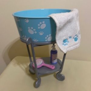 American Girl Doll Pet Grooming Set for doll pets. Like new, RETIRED.